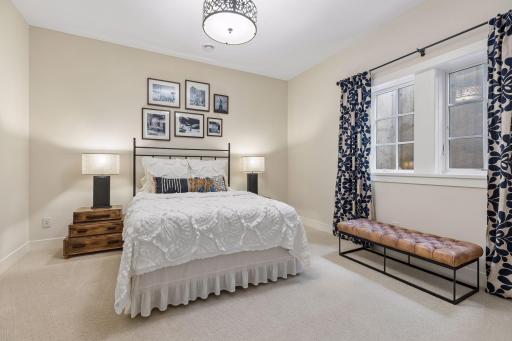 1625 Locust Hills Trail, Wayzata, MN 55391
