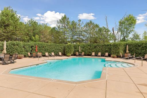 1625 Locust Hills Trail, Wayzata, MN 55391