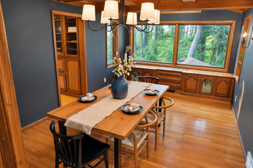 990 Blackoak Road, Eau Claire, WI 54701