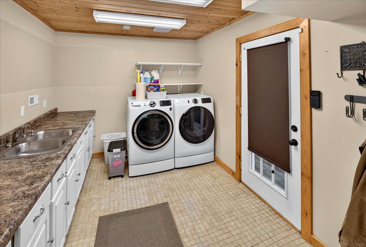 Main Level Laundry & Mudroom.