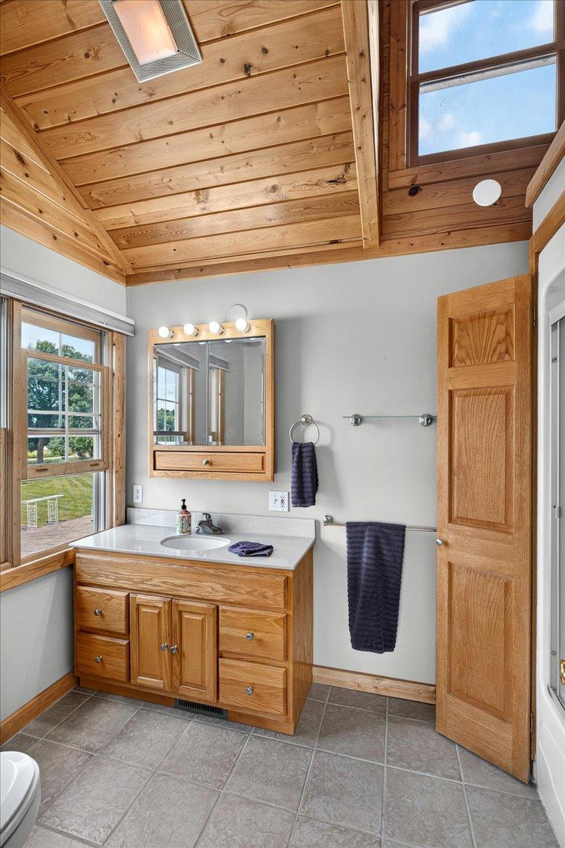 Upper level Bath room.