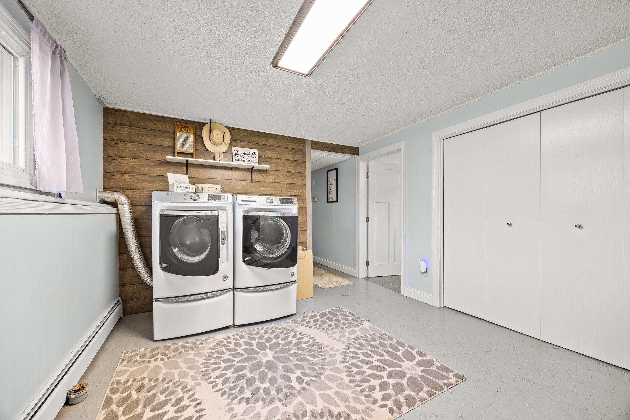 Laundry/mud room