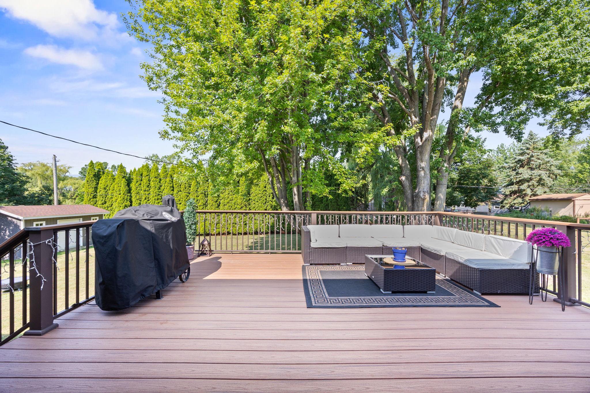 Maintenance free deck