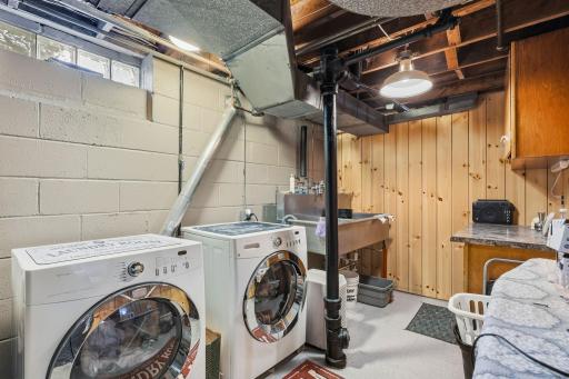Spacious laundry room.