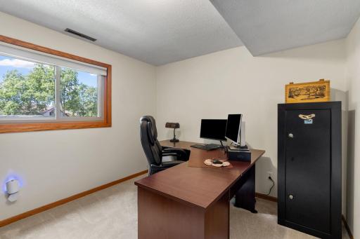 7657 N Shore Circle N, Forest Lake, MN 55025