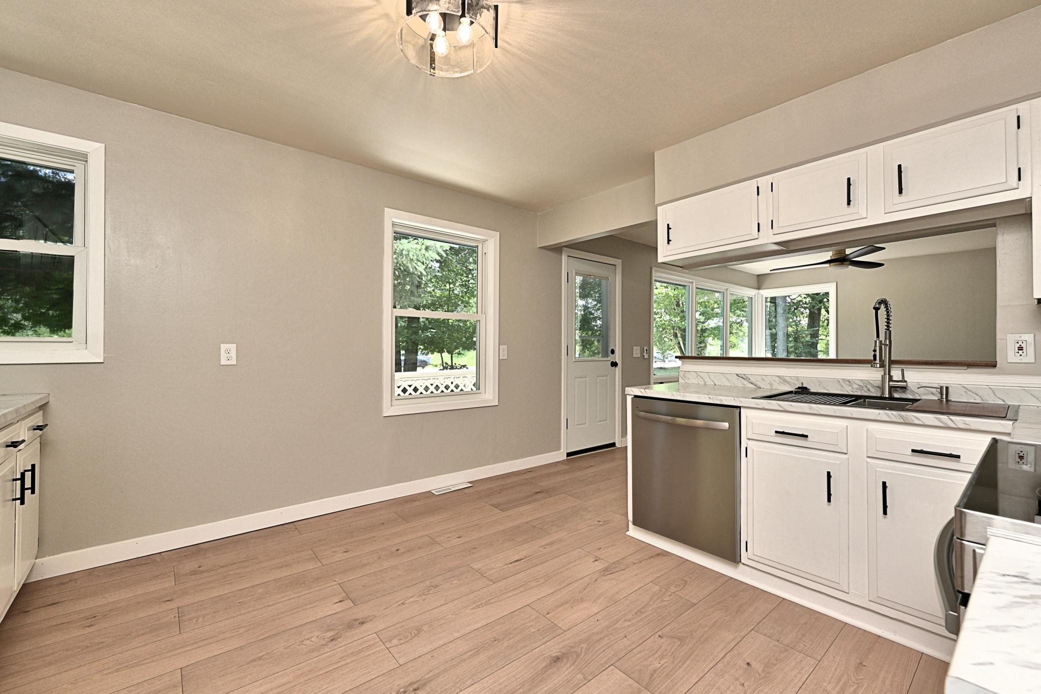 KITCHEN TO FRONT DOOR.jpg