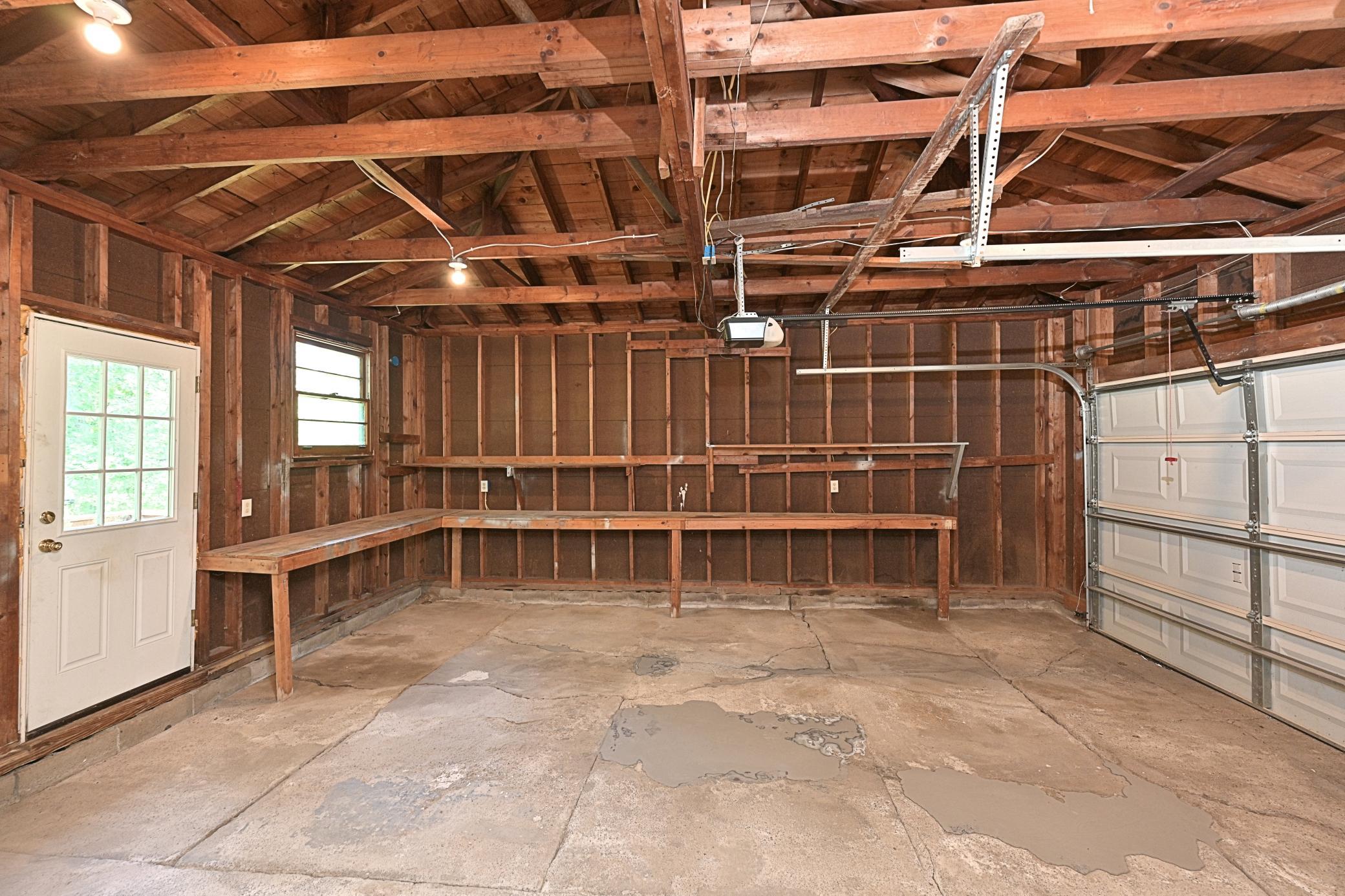 INTERIOR ATTACHED GARAGE.jpg