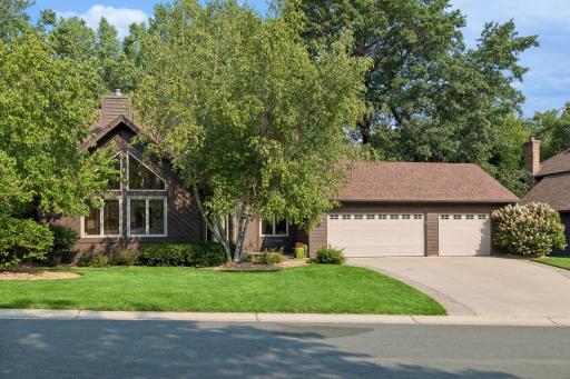 Welcome home to this spectacular two story situated on a prime private wooded lot in a popular Apple Valley neighborhood. Fantastic location with easy access to freeways for quick commutes to the airport and work.