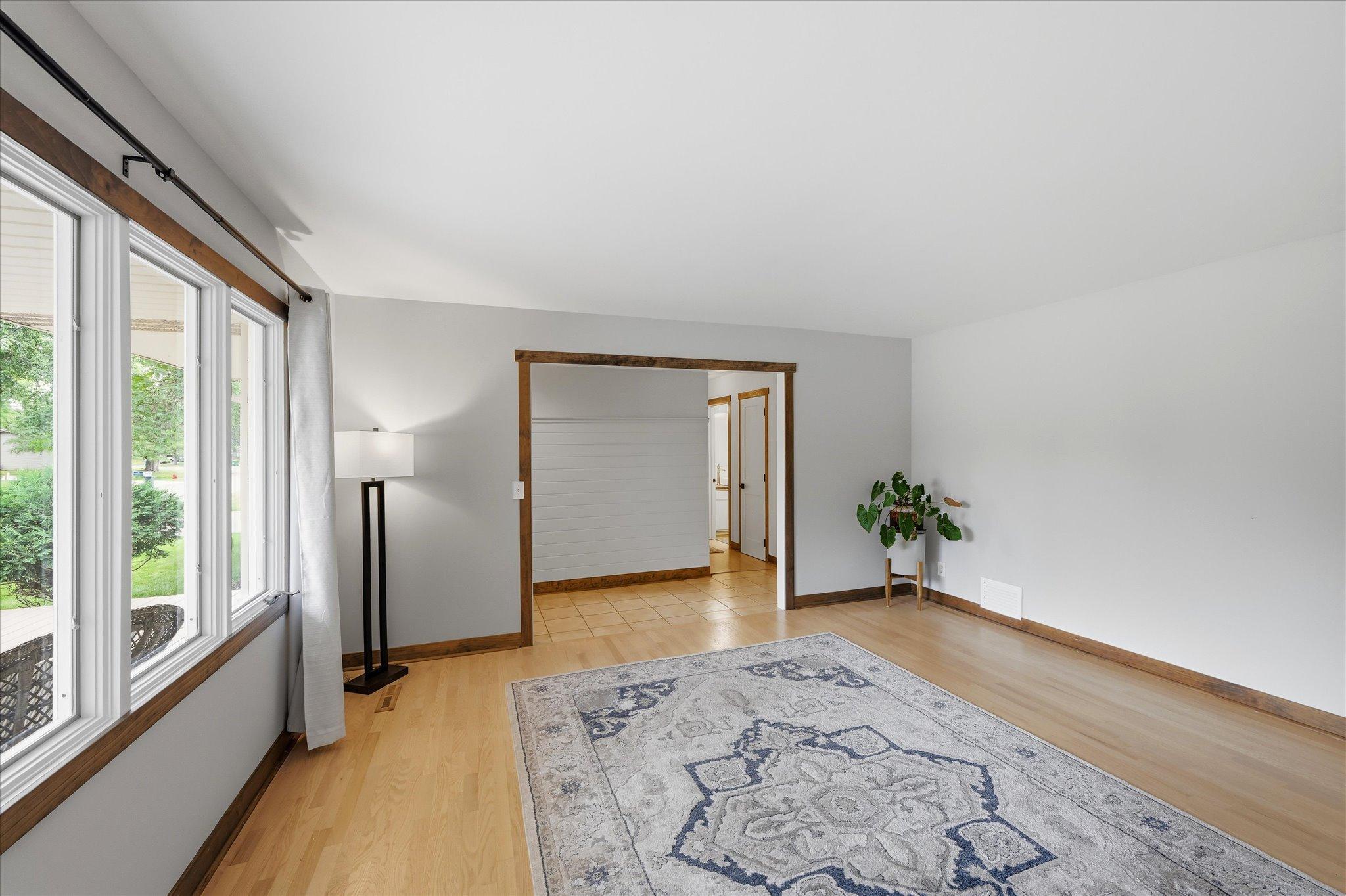 12-2419 Hidden Valley Ln [3230121]- 012.jpg