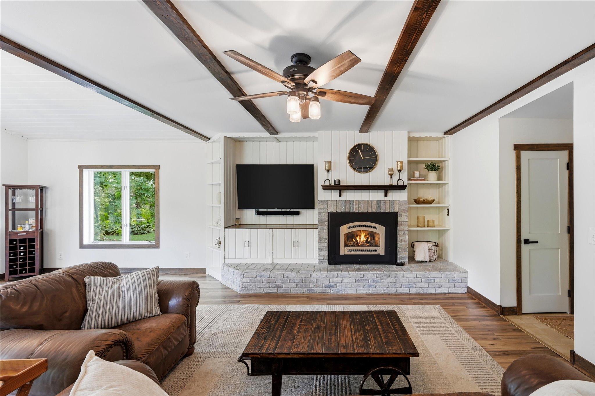 24-2419 Hidden Valley Ln [3230121]- 024.jpg