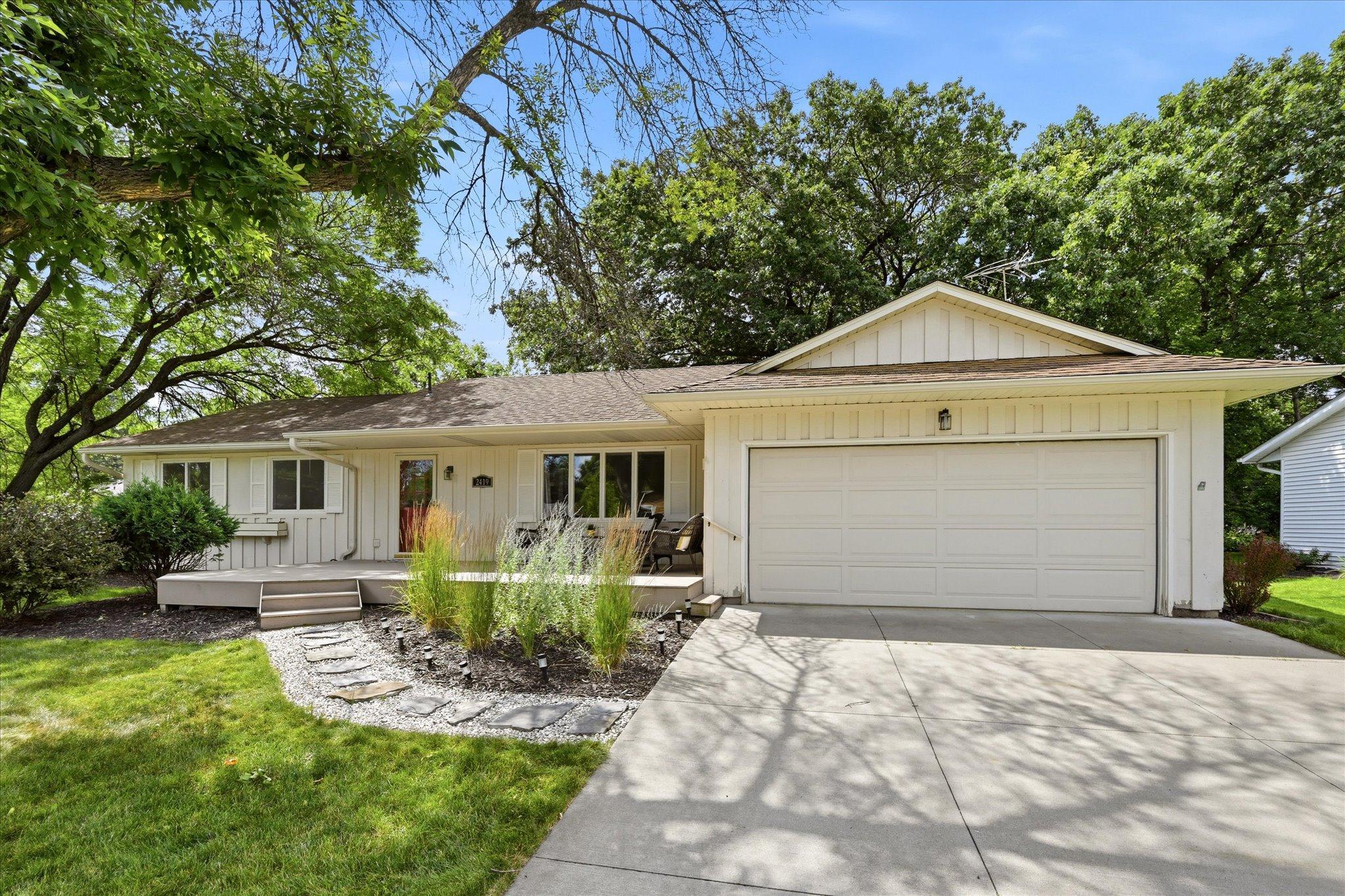 01-2419 Hidden Valley Ln [3230121]- 001.jpg