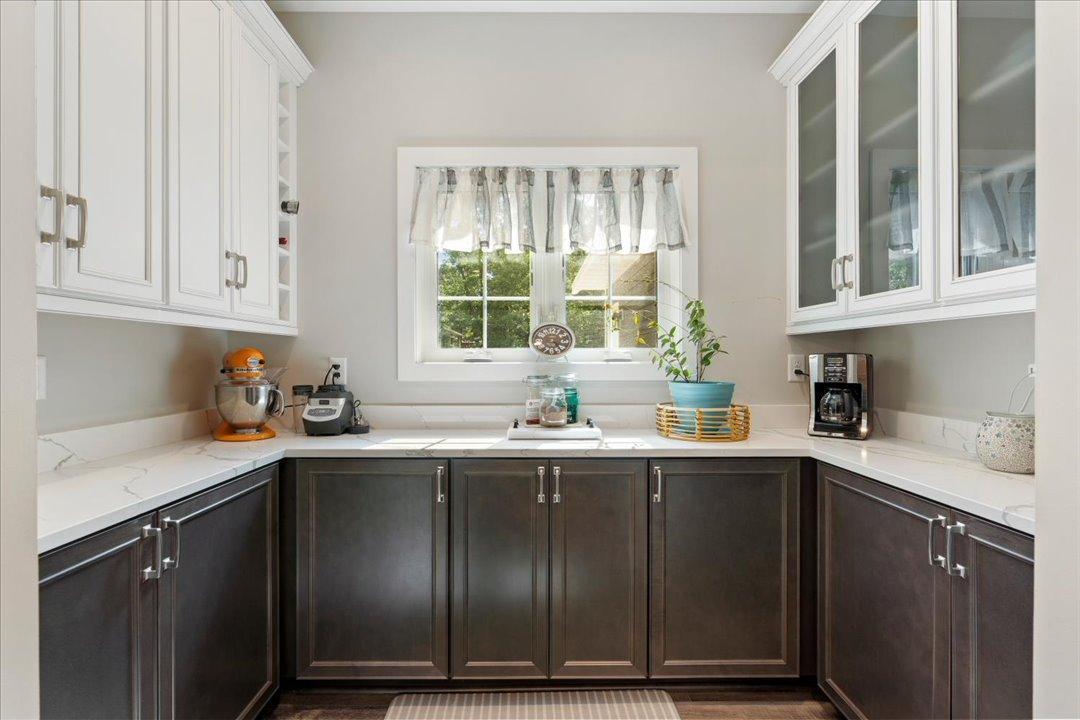 Walk in Pantry