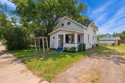 415 8th Street, Cloquet, MN 55720
