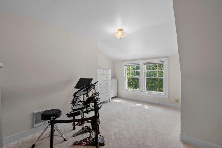Bedroom 4.jpg
