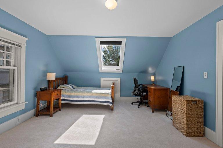 Bedroom 5.jpg