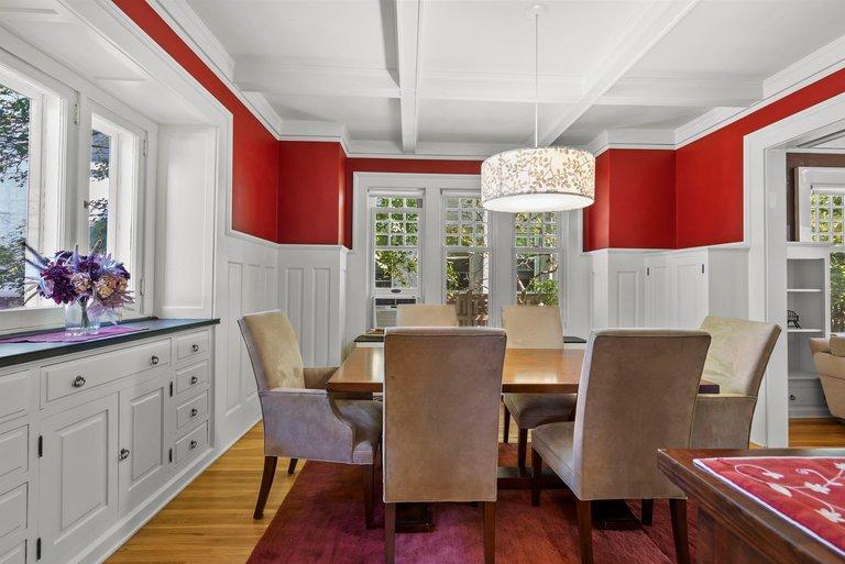 Dining room.jpg