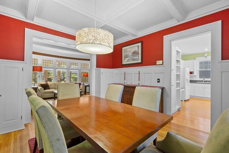 Dining room.jpg