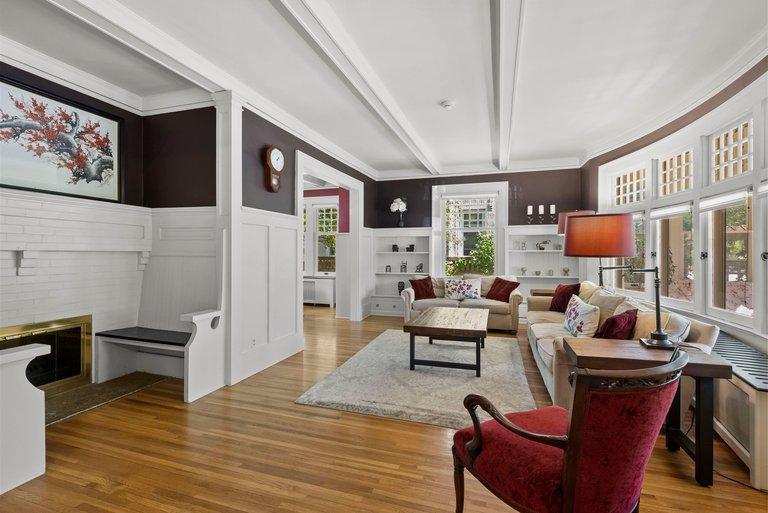 Living room.jpg