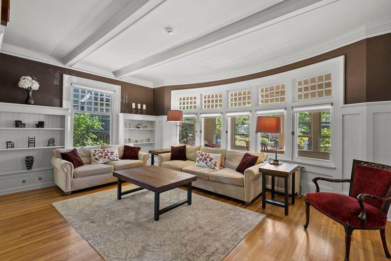 Living room.jpg