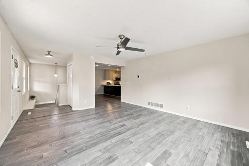 Foyer and stairs to LL