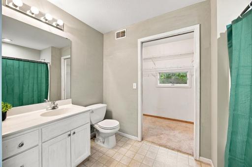 Primary Full bath