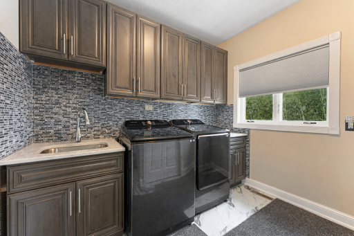 laundry room photo.png