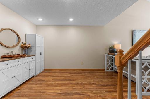 2245 River Rock Lane, Shakopee, MN 55379