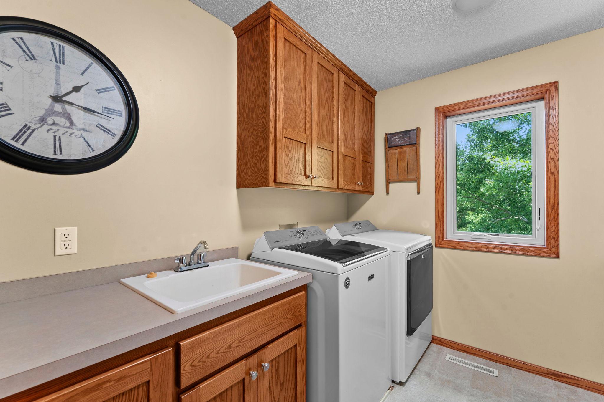 50-web-or-mls-2343 132nd Ln NE-268.jpg