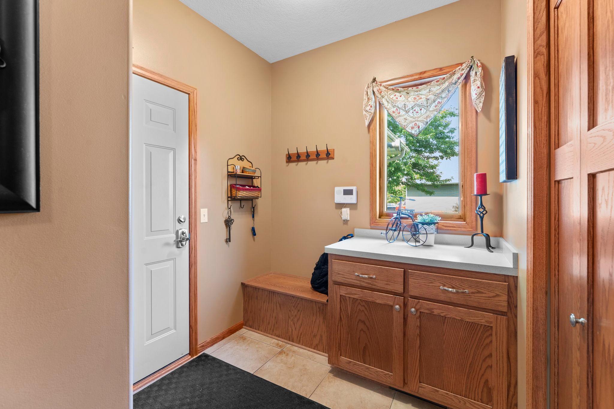 33-web-or-mls-2343 132nd Ln NE-93.jpg