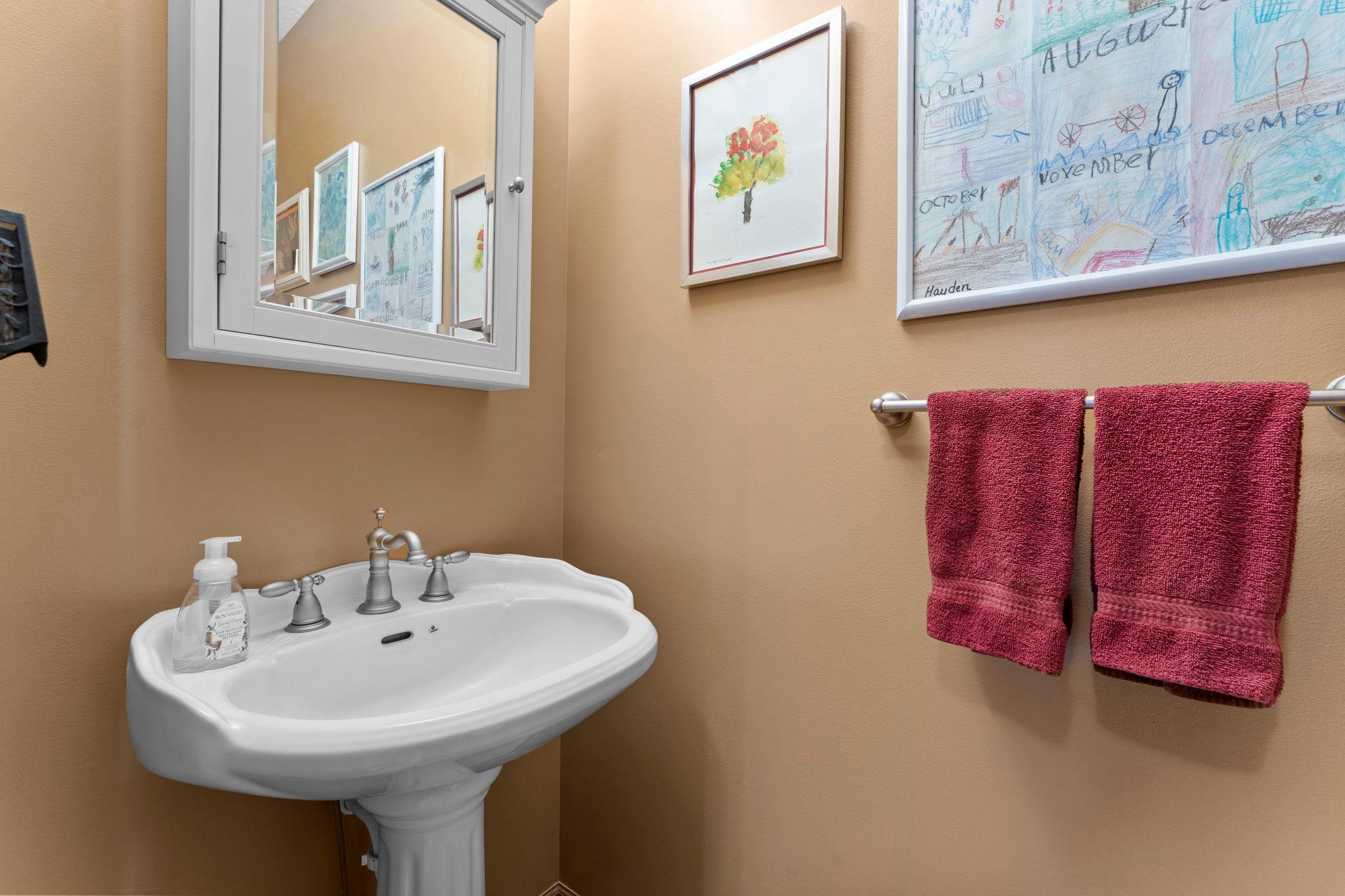 34-web-or-mls-2343 132nd Ln NE-98.jpg