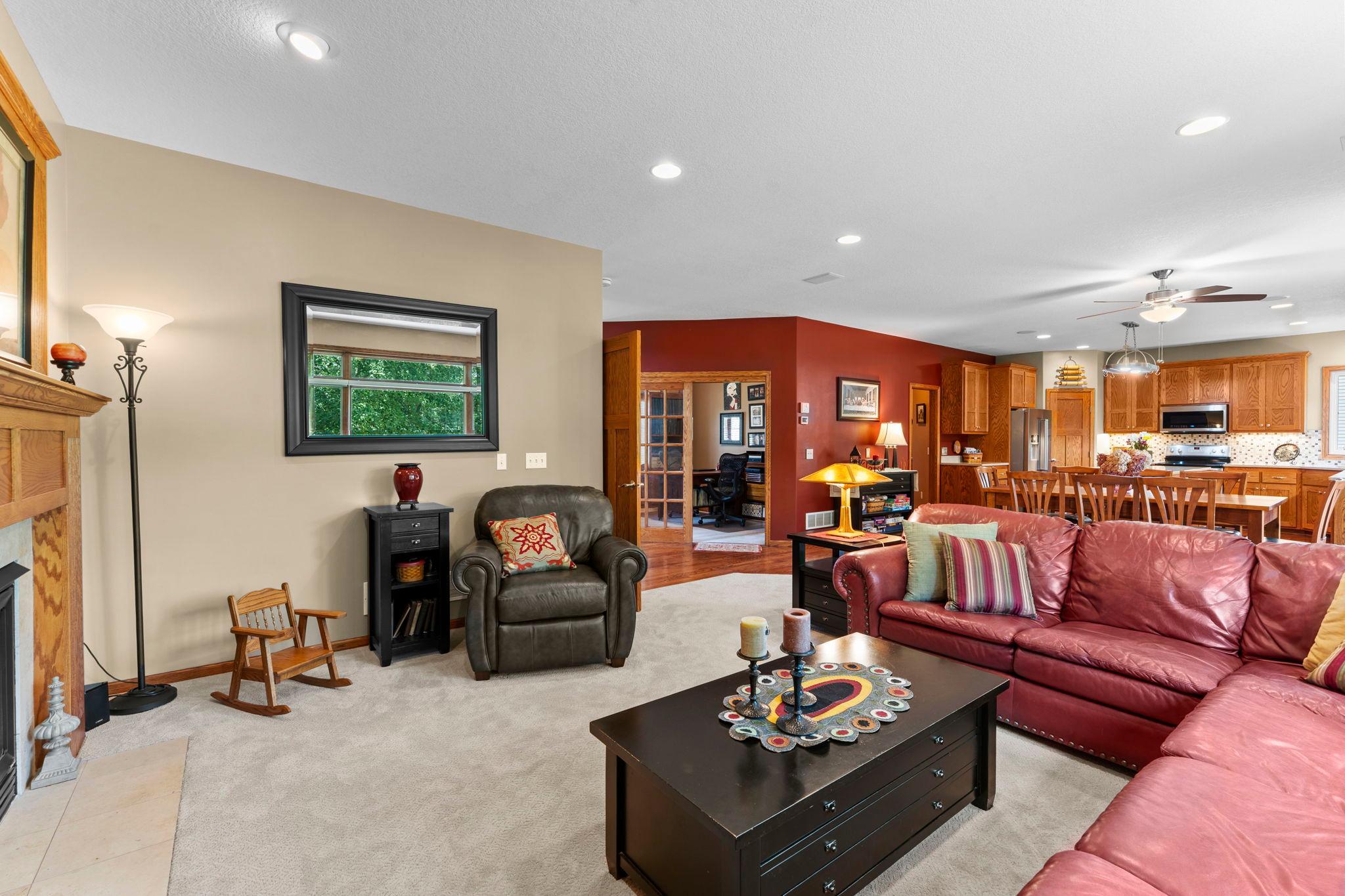 19-web-or-mls-2343 132nd Ln NE-168.jpg