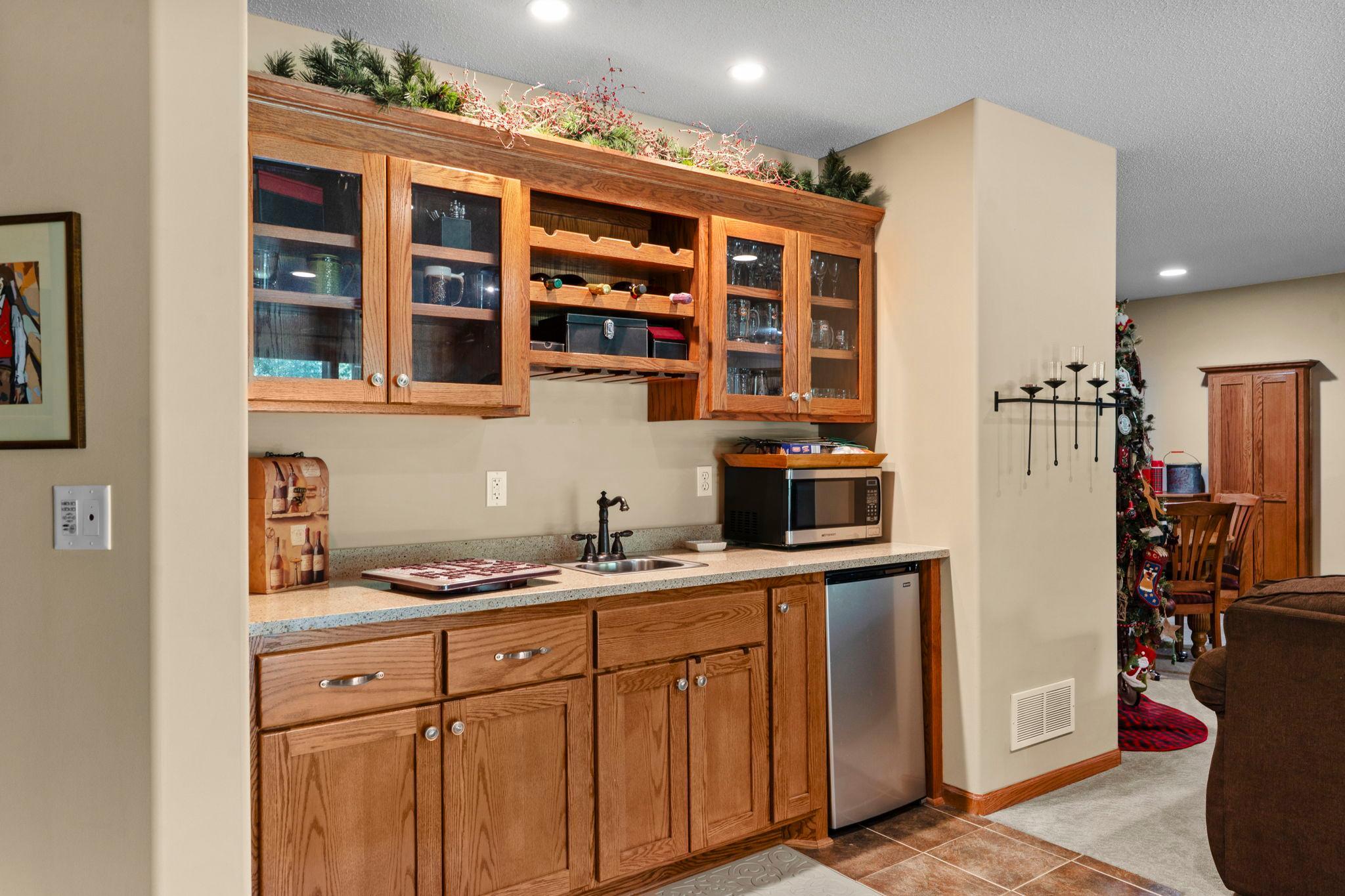 64-web-or-mls-2343 132nd Ln NE-336.jpg