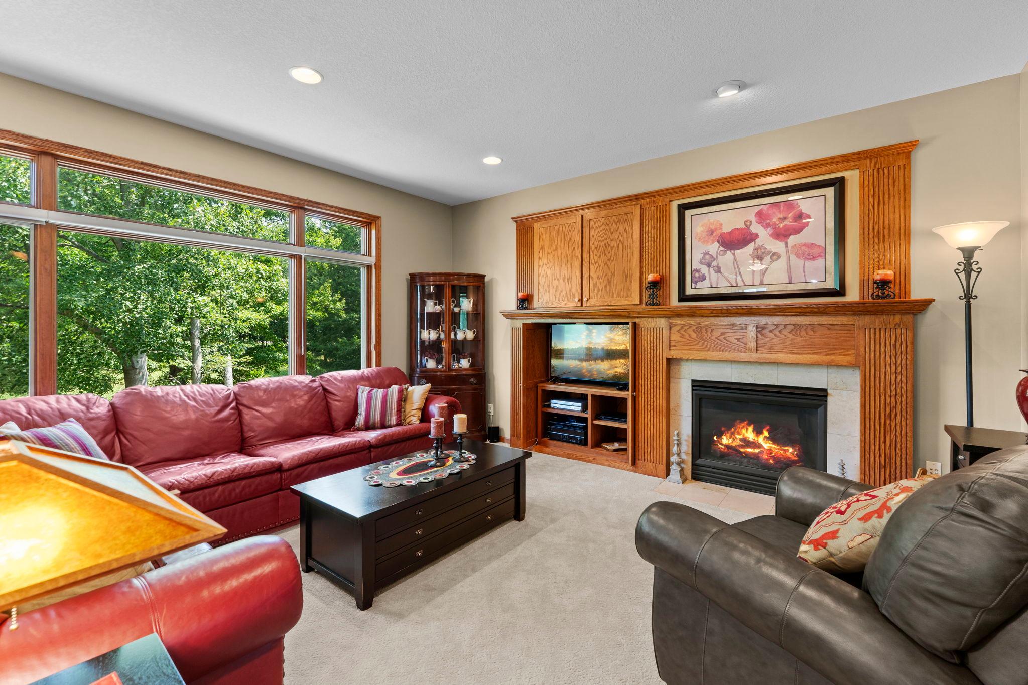 17-web-or-mls-2343 132nd Ln NE-158.jpg
