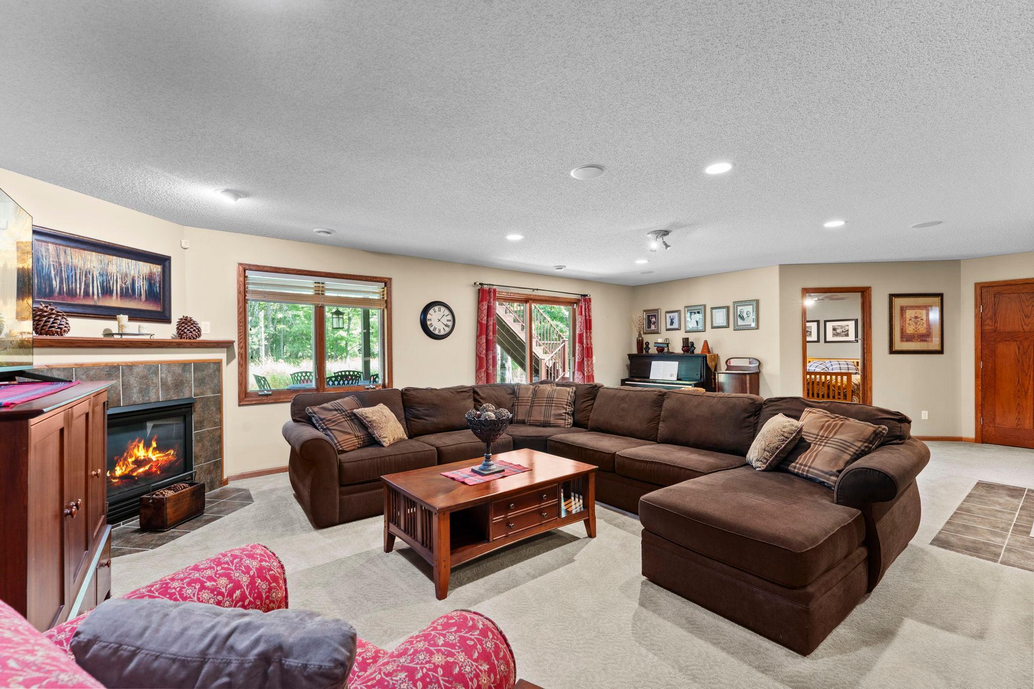 61-web-or-mls-2343 132nd Ln NE-323.jpg