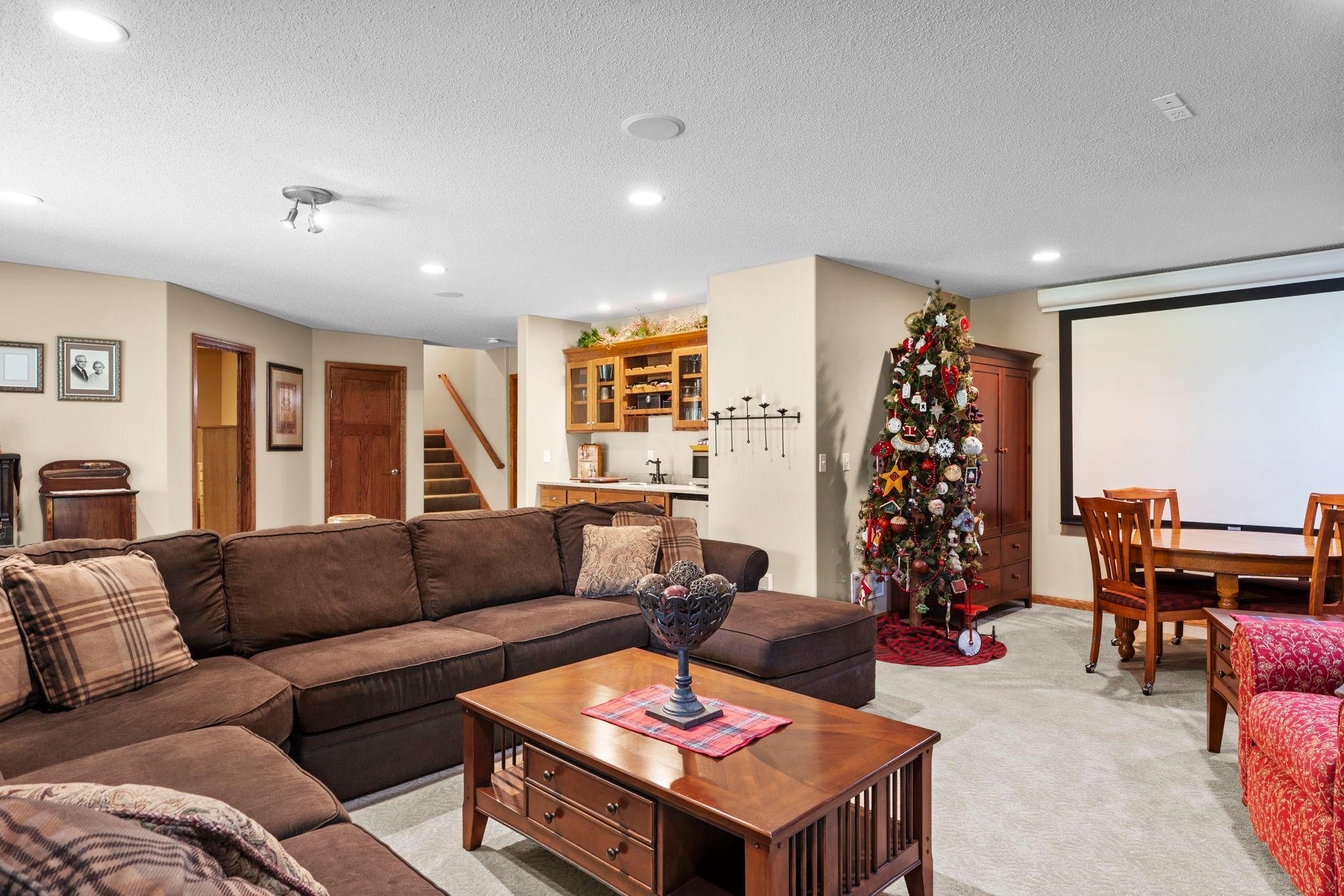 60-web-or-mls-2343 132nd Ln NE-318.jpg