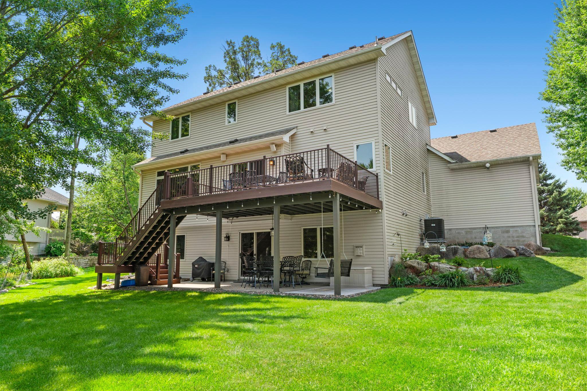 80-web-or-mls-2343 132nd Ln NE-18.jpg
