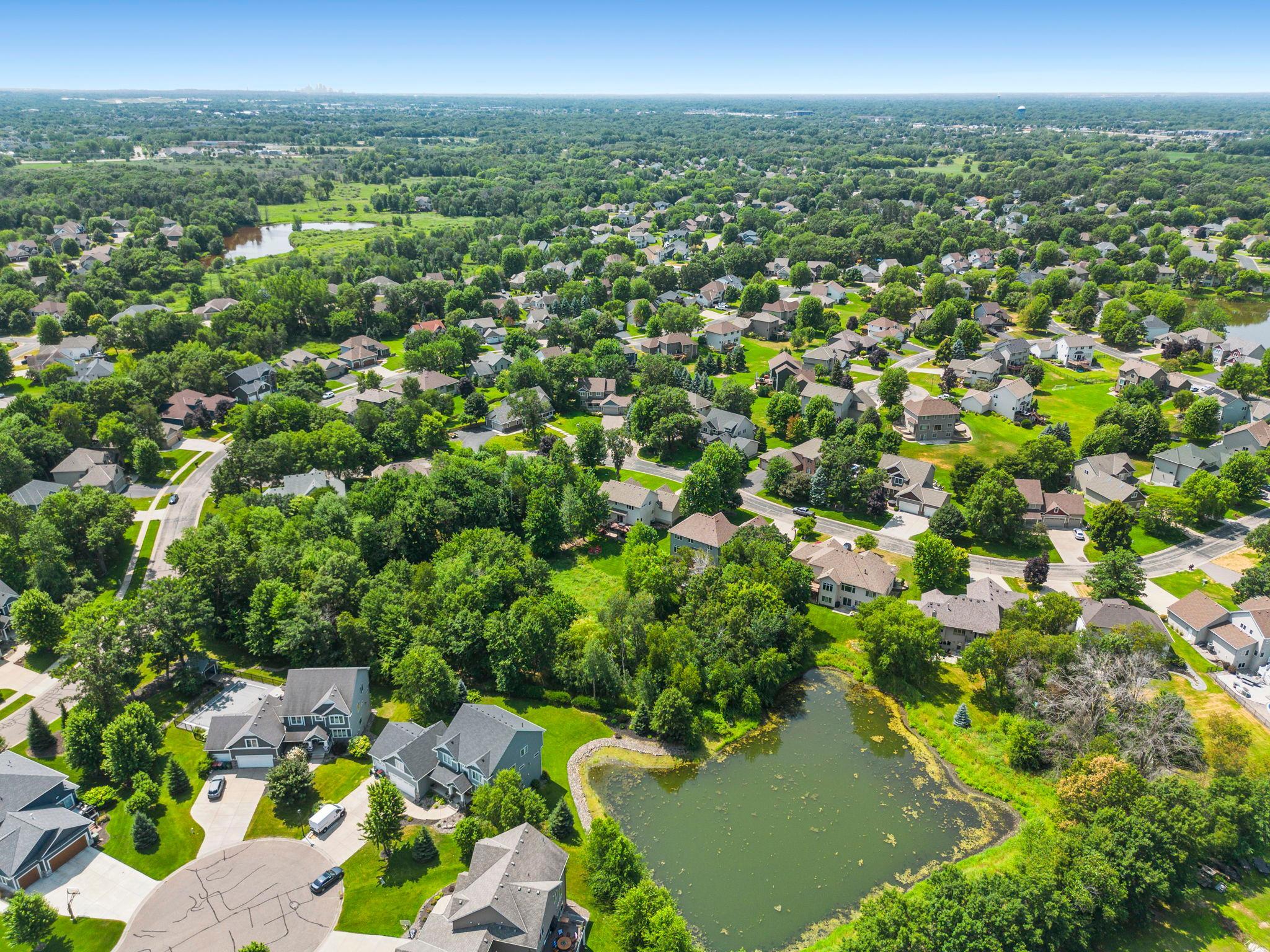 98-web-or-mls-2343 132nd Ln NE-431.jpg