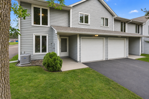 1585 Millpond Court, Chaska, MN 55318