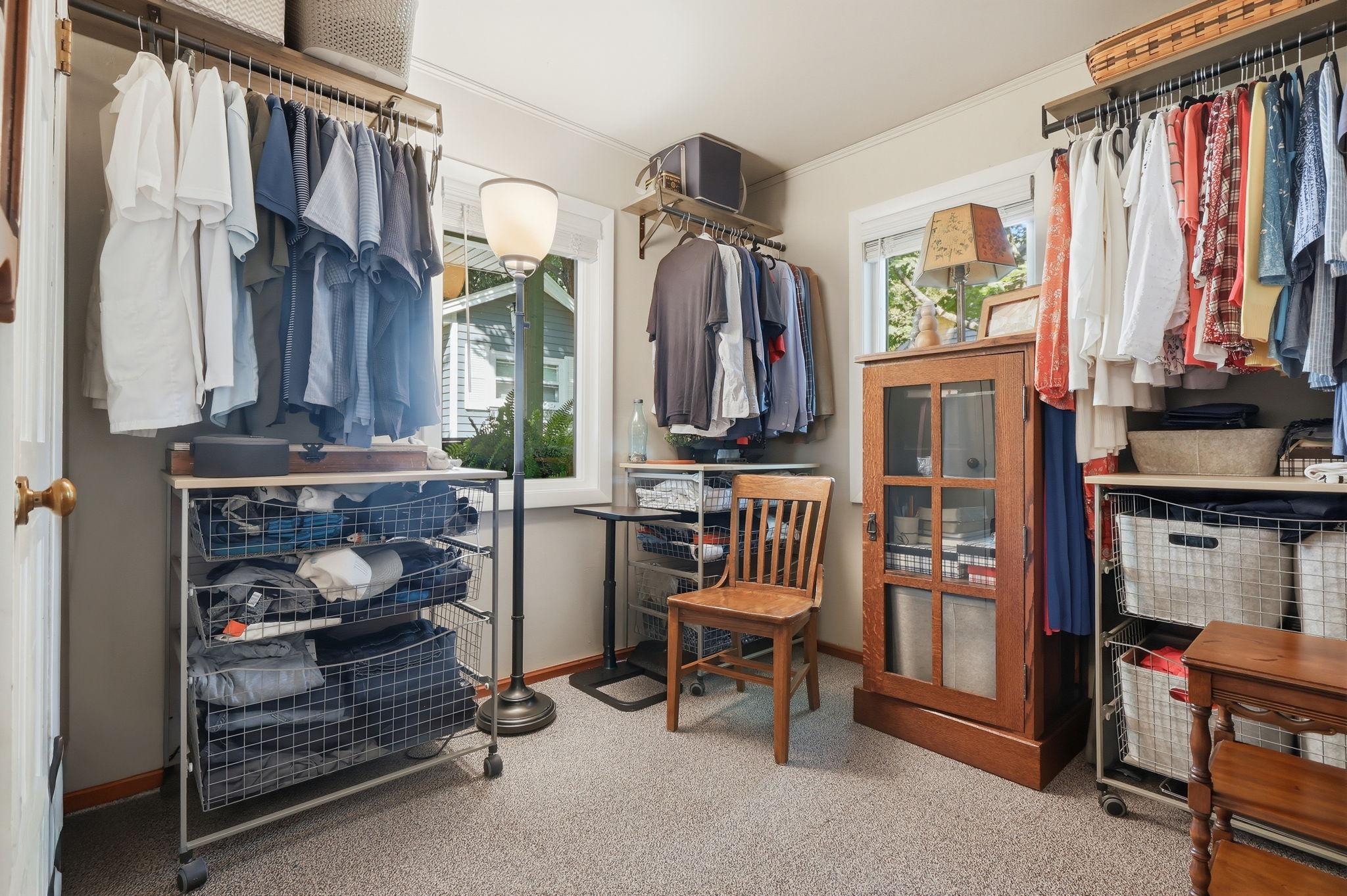 28-web-or-mls-11773 42nd St NE-14.jpg