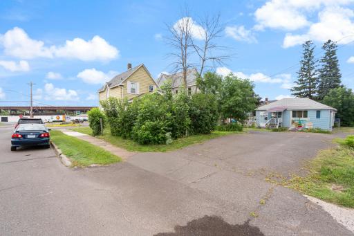3201 Chestnut Street, Duluth, MN 55806