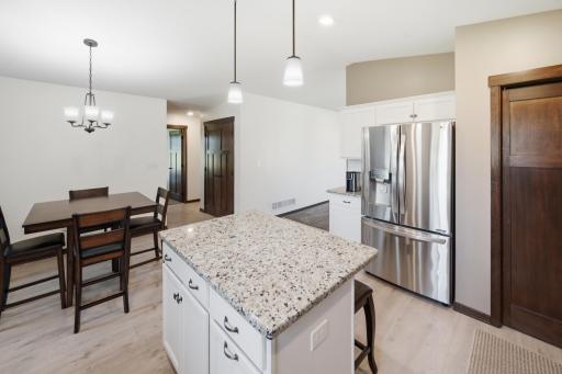 148 Highland Circle, Zumbrota, MN 55992