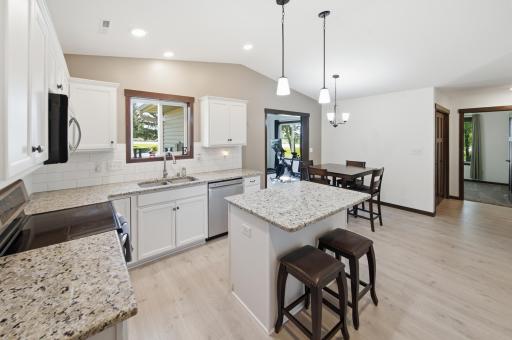 148 Highland Circle, Zumbrota, MN 55992