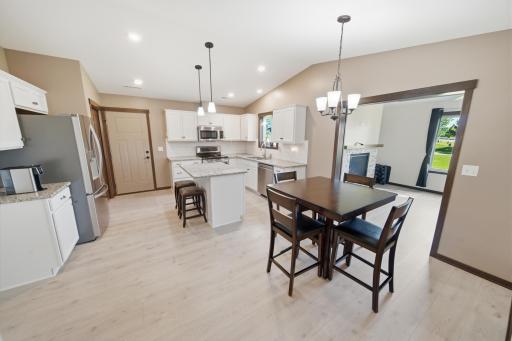 148 Highland Circle, Zumbrota, MN 55992