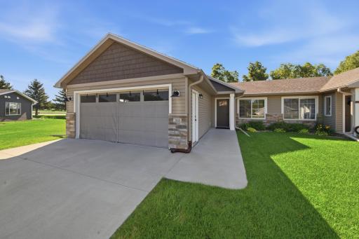 148 Highland Circle, Zumbrota, MN 55992