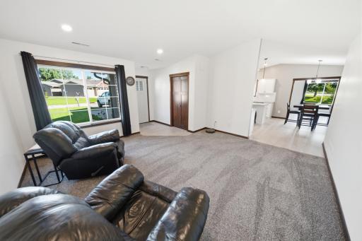 148 Highland Circle, Zumbrota, MN 55992