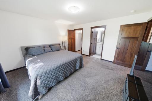 148 Highland Circle, Zumbrota, MN 55992
