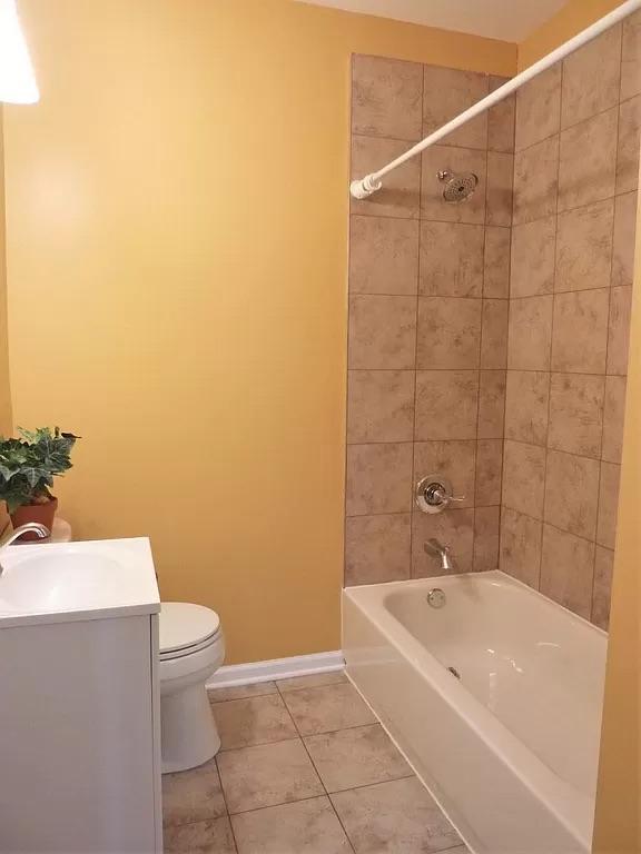 738-2 Full Bathroom