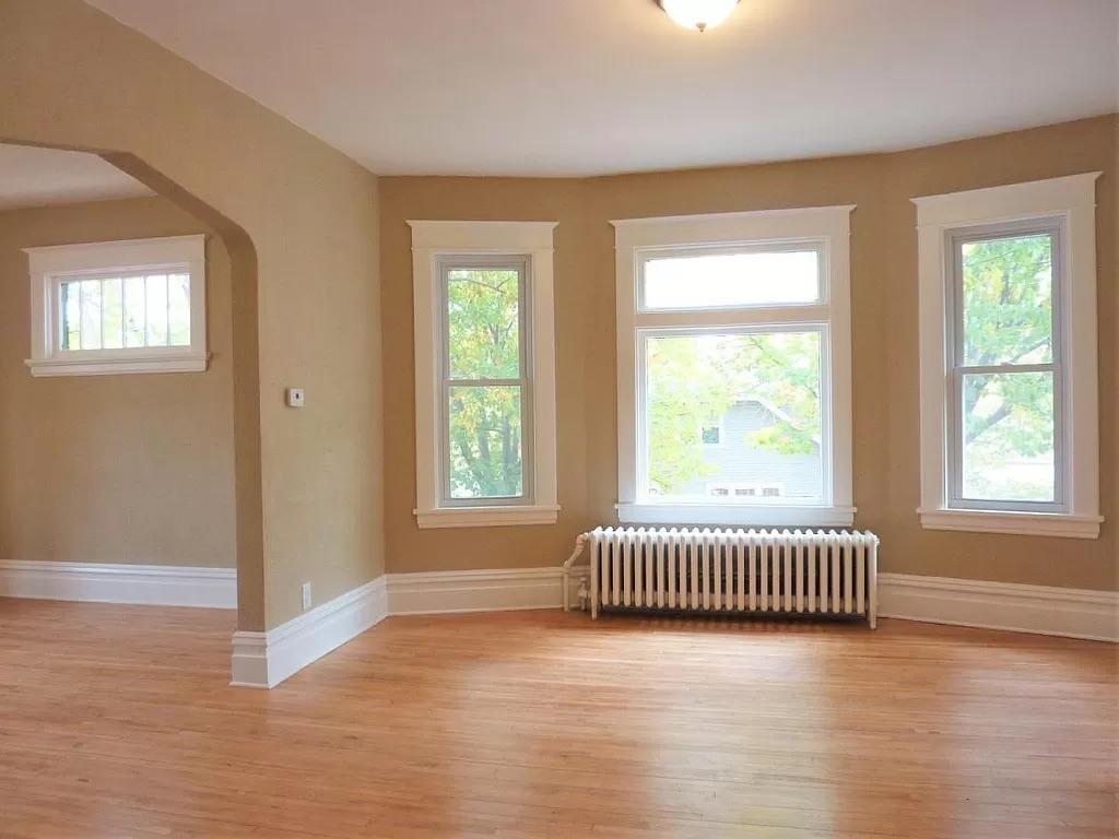 738-2 Dining Room