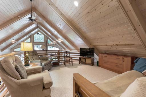 Upper Level Loft Area