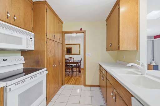 5356 Holiday Road, Minnetonka, MN 55345